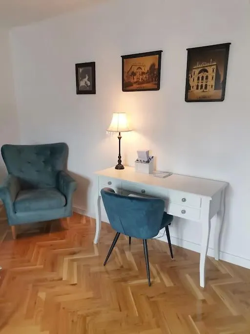 Lulu 90 M2 Apartment In Center Of Split