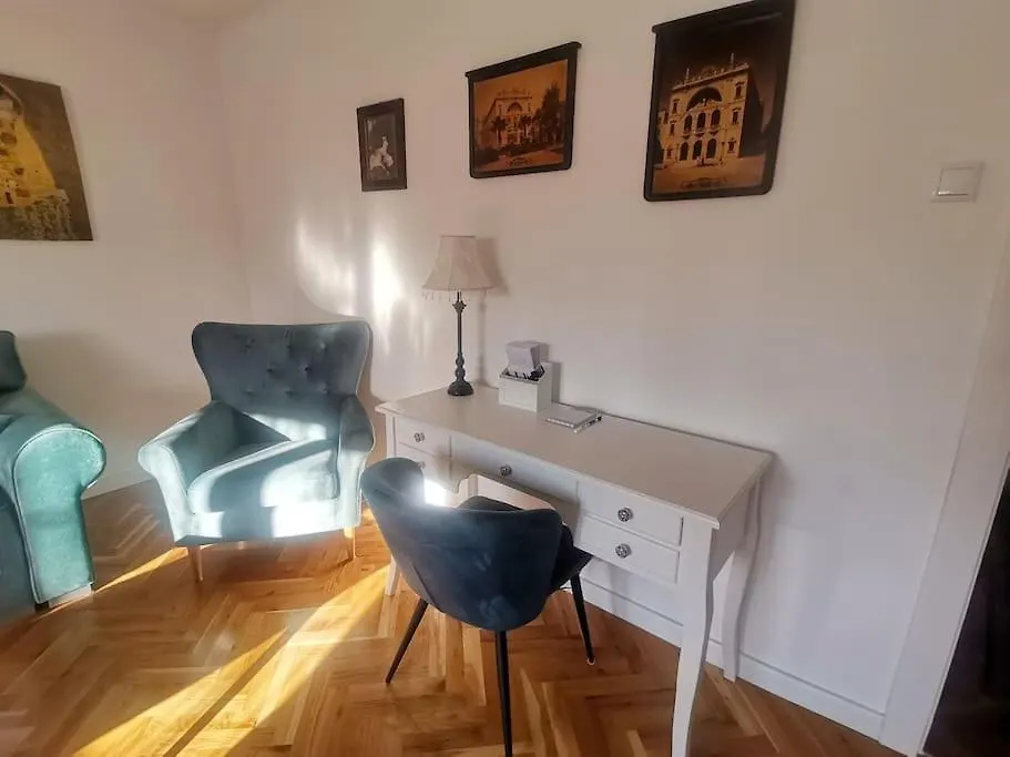 Lulu 90 M2 Apartment In Center Of Split