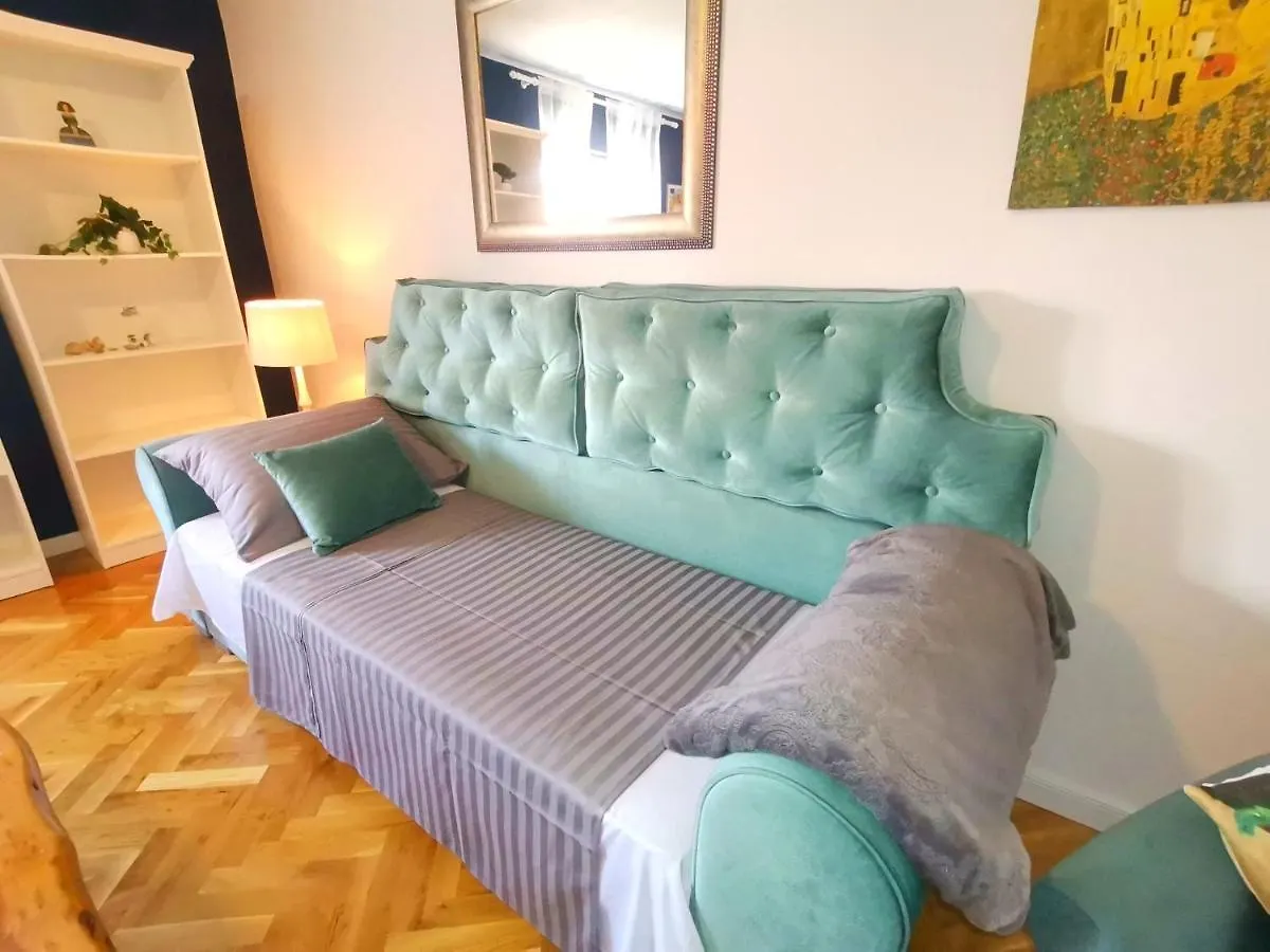 Lulu 90 M2 Apartment In Center Of Split Croatia