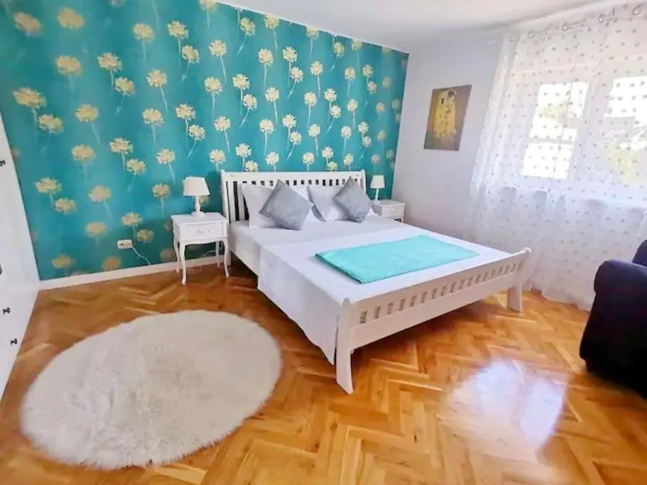 Lulu 90 M2 Apartment In Center Of Split