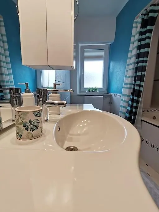 Lulu 90 M2 Apartment In Center Of Split 0*,