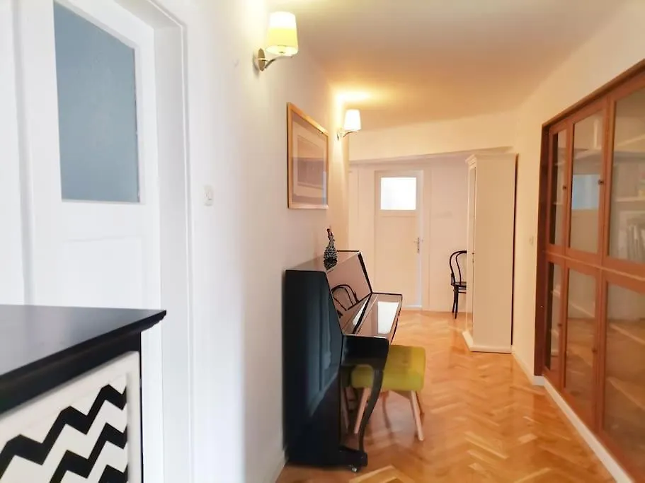 Lulu 90 M2 Apartment In Center Of Split