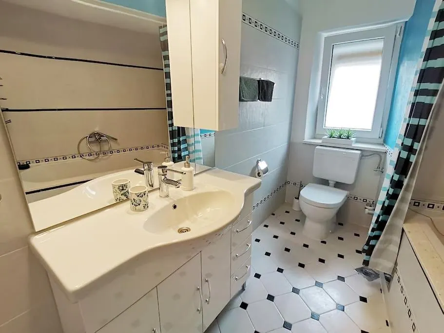 Lulu 90 M2 Apartment In Center Of Split Croatia