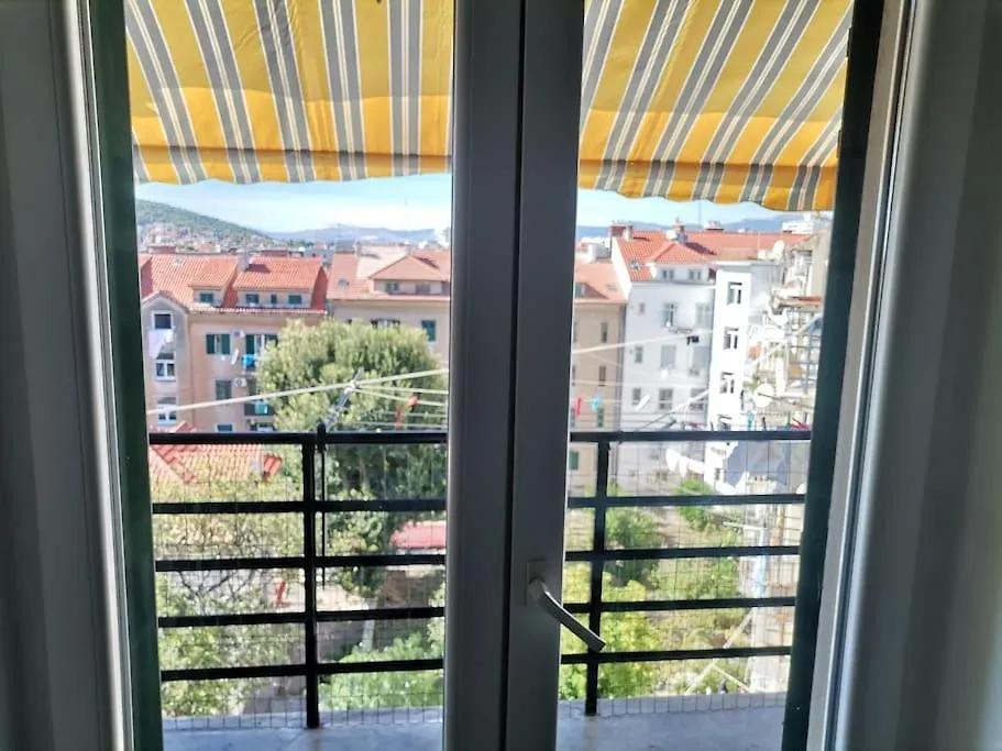 Lulu 90 M2 Apartment In Center Of Split
