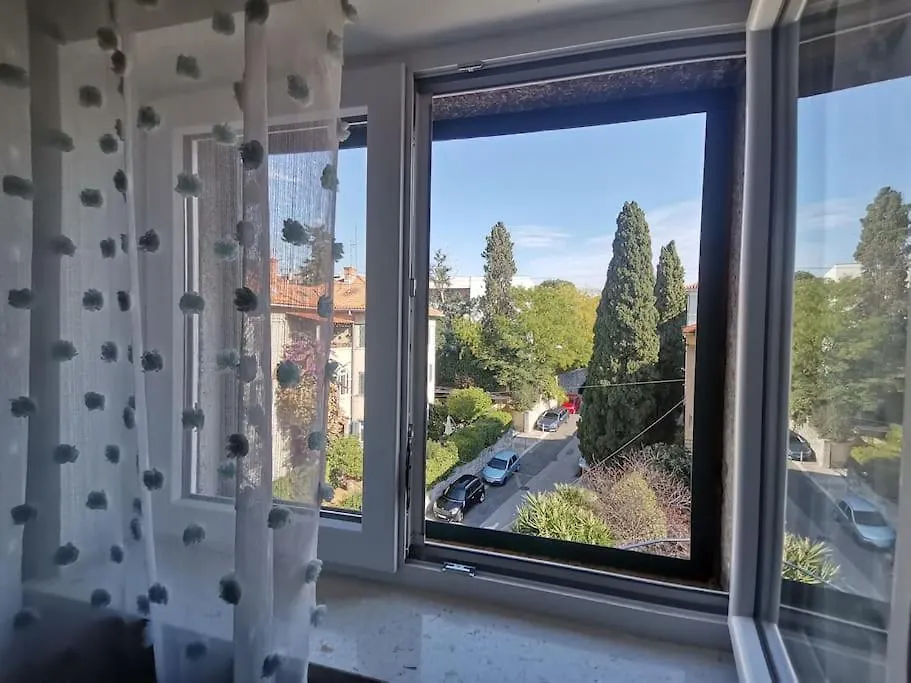 Lulu 90 M2 Apartment In Center Of Split